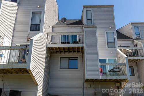 1050 21st Avenue Avenue NW #90 — Hickory