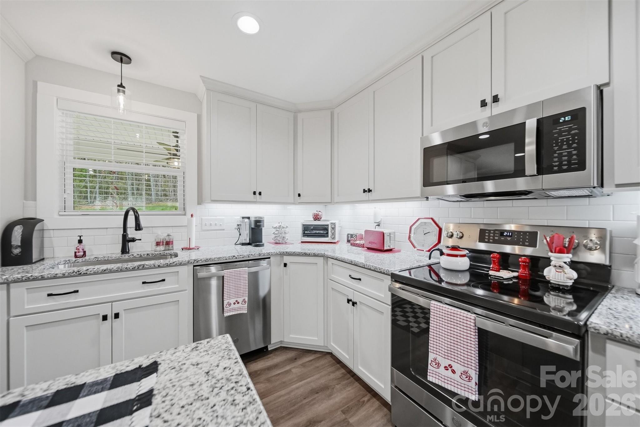 41 Emerson Court — Taylorsville