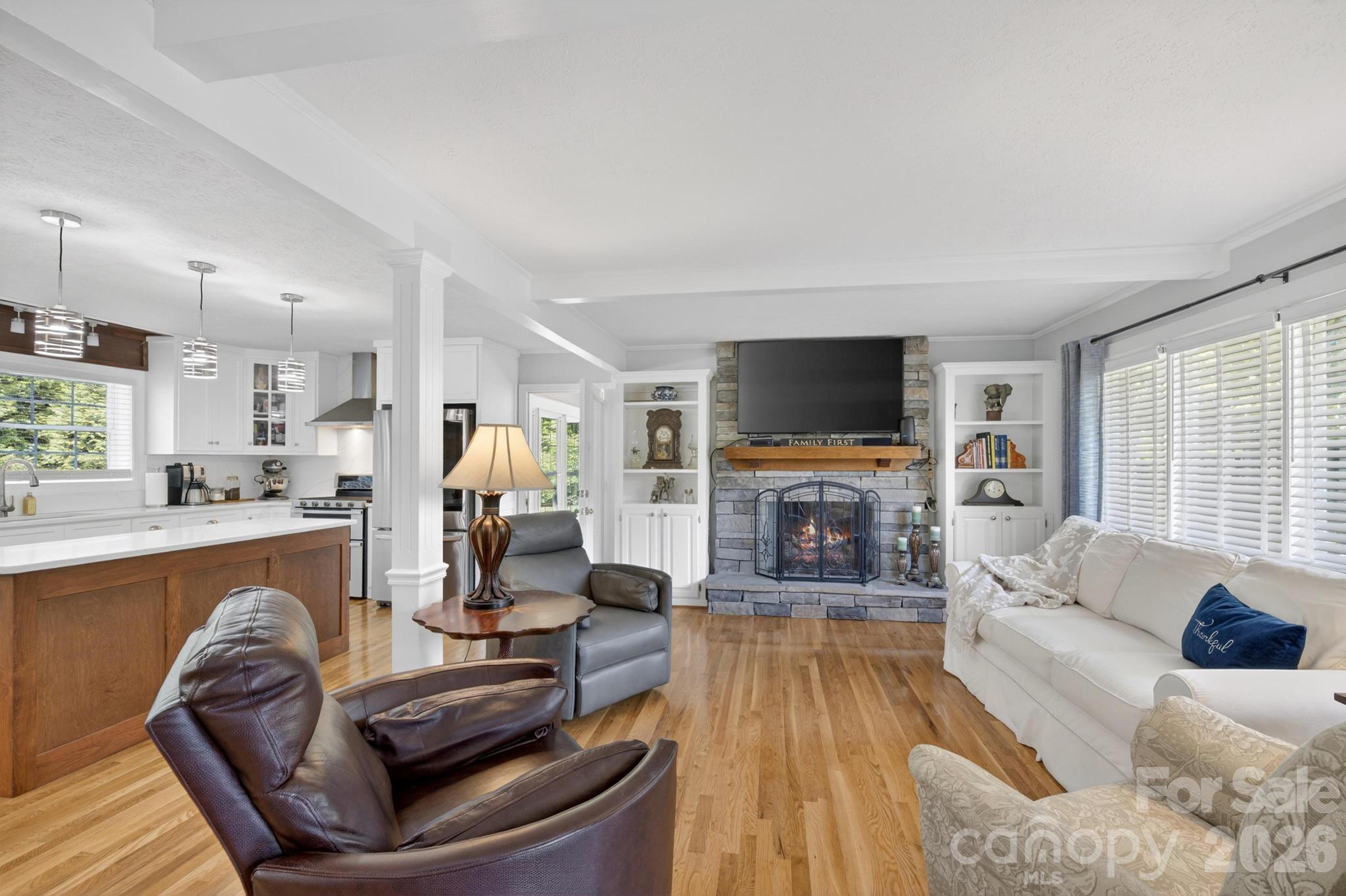 1818 Hickory Boulevard SW — Lenoir