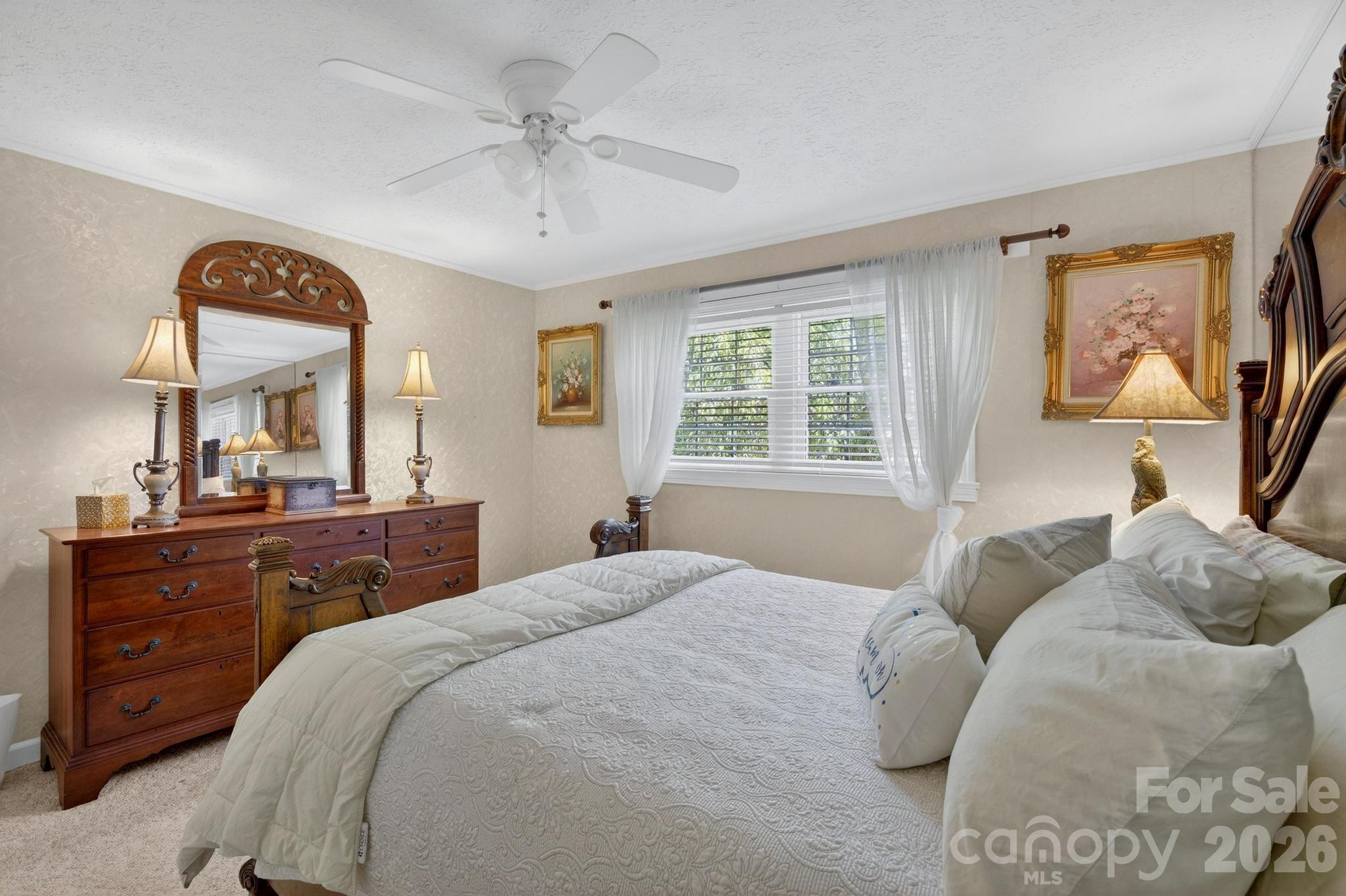 1818 Hickory Boulevard SW — Lenoir