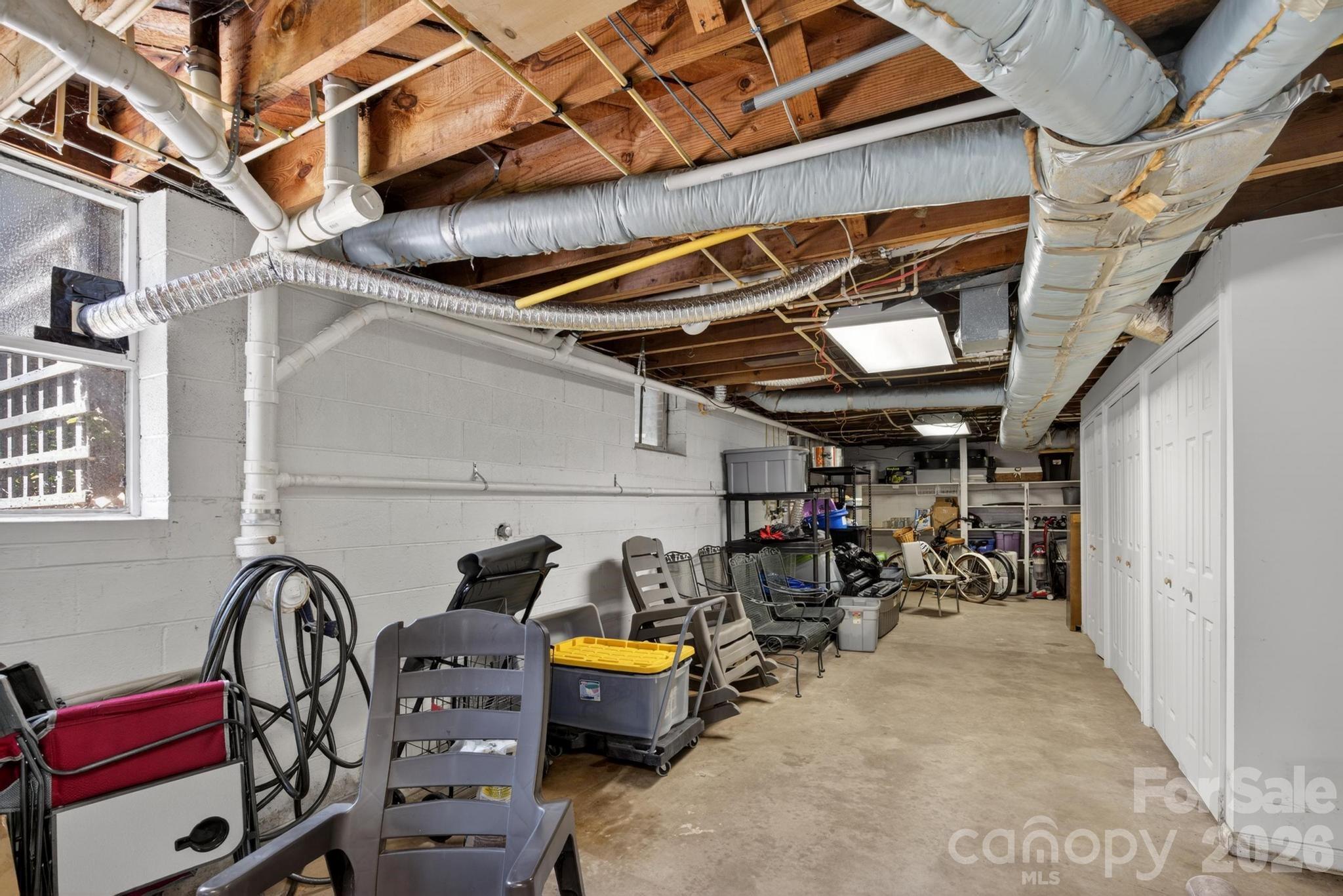 1818 Hickory Boulevard SW — Lenoir