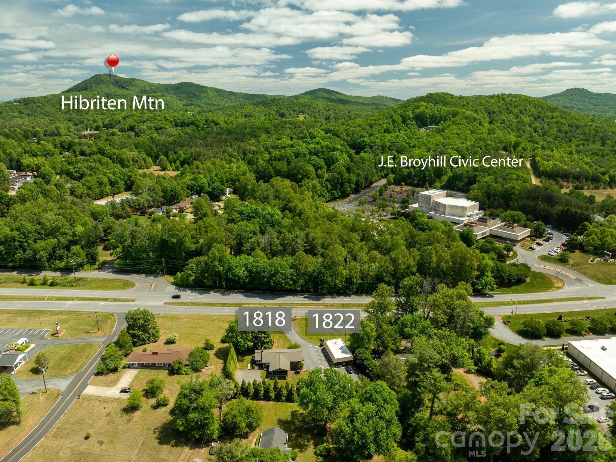 1818 Hickory Boulevard SW — Lenoir