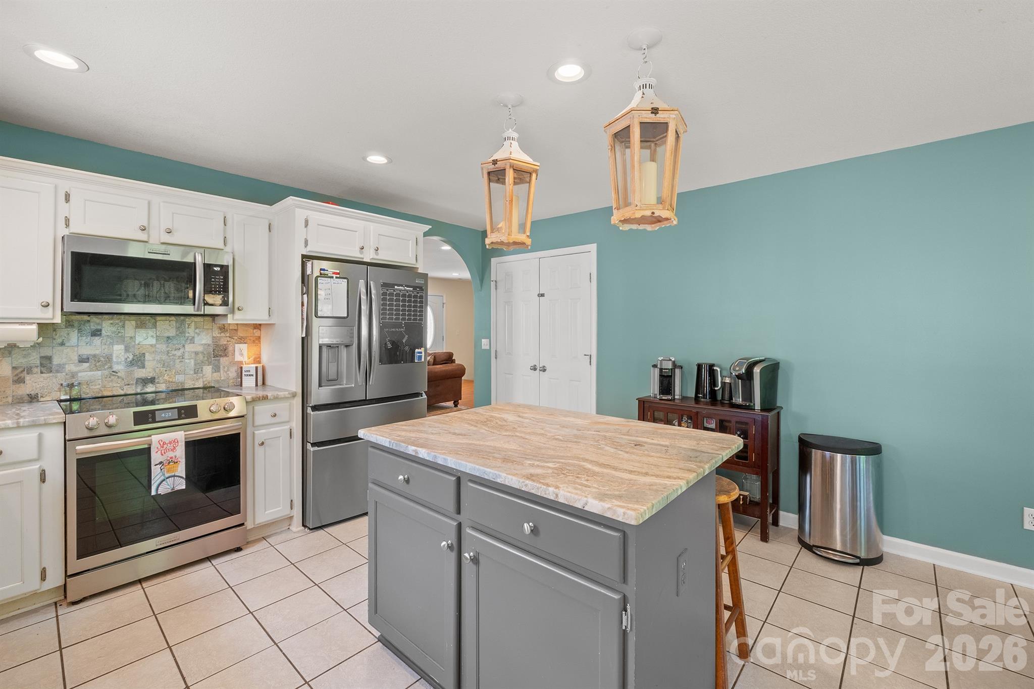 275 Treebark Road — Statesville