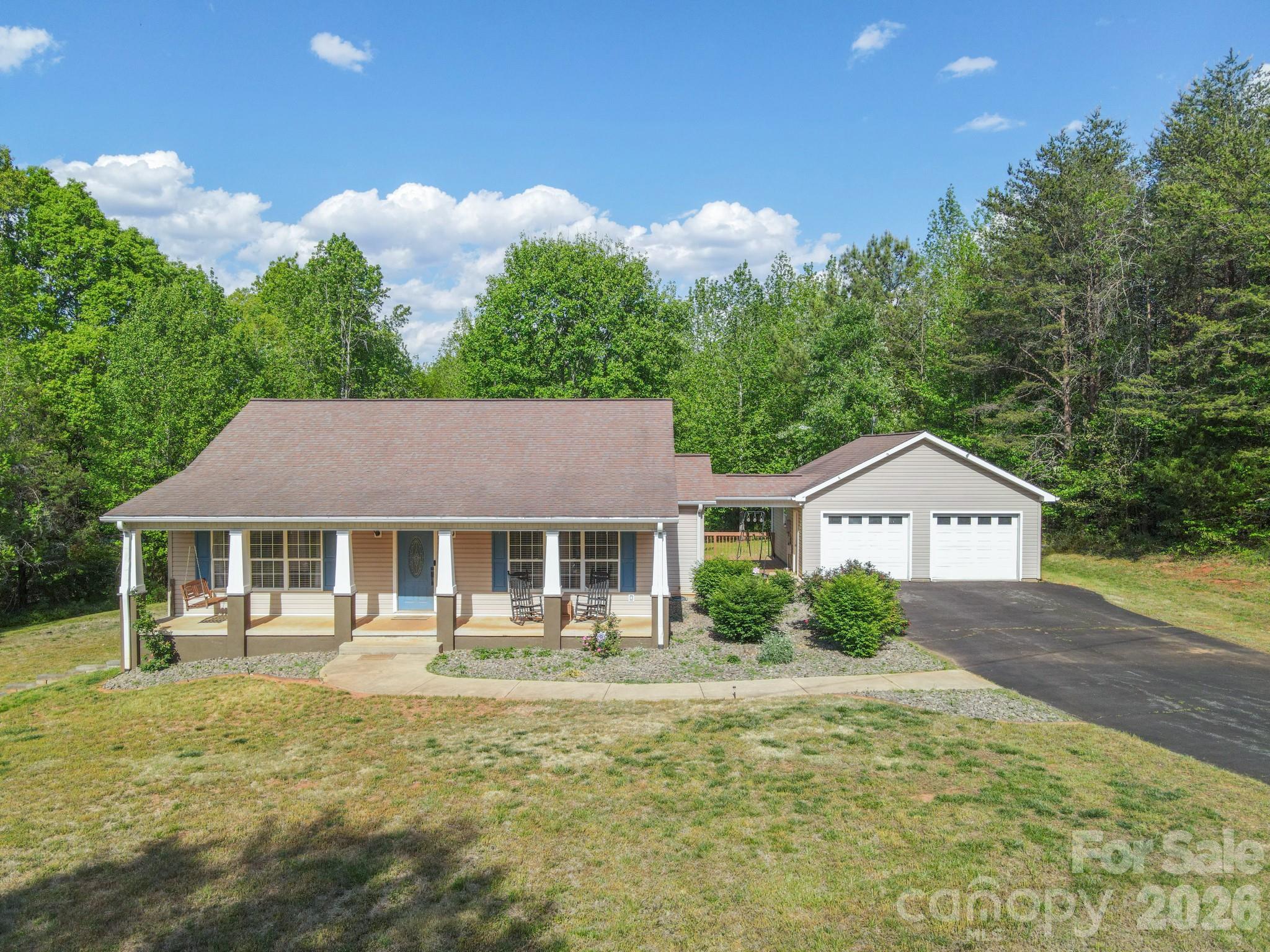 275 Treebark Road — Statesville