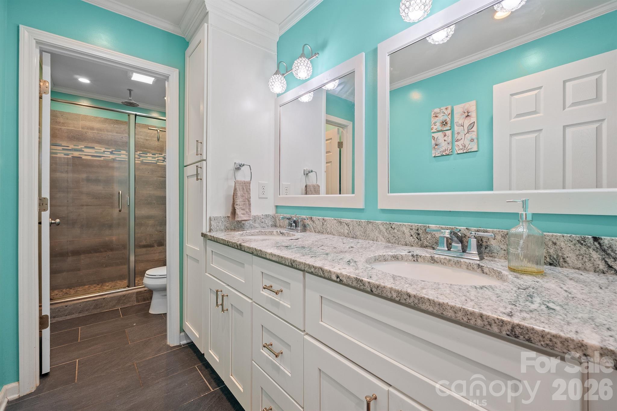 275 Treebark Road — Statesville