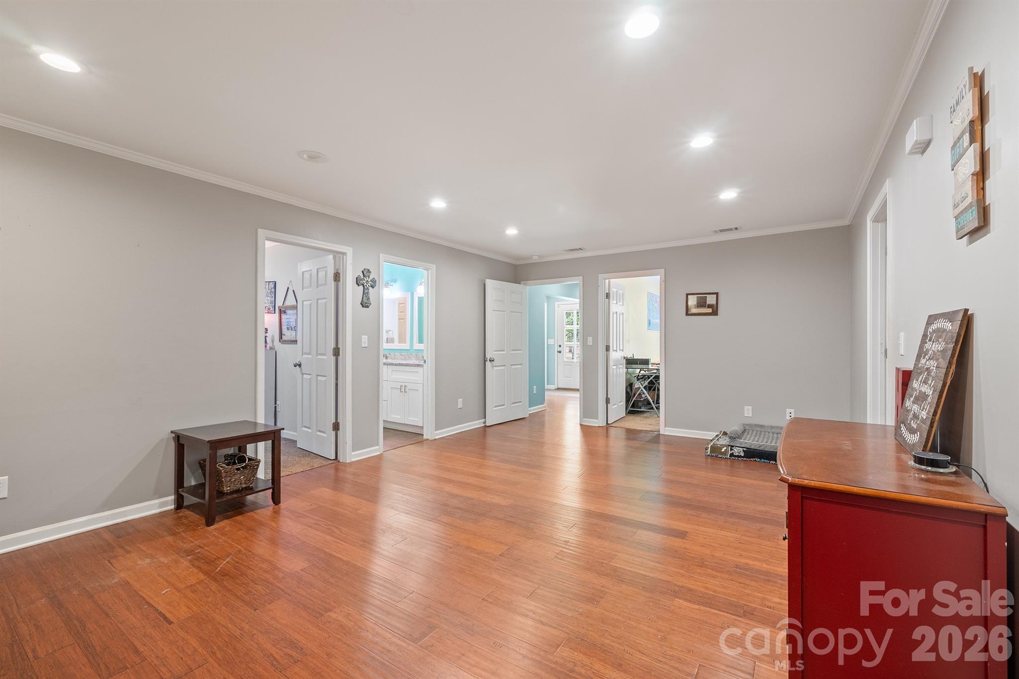 275 Treebark Road — Statesville