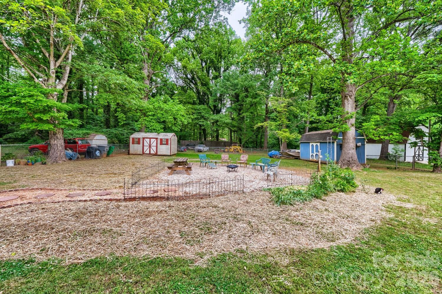 3917 Lake Road — Charlotte