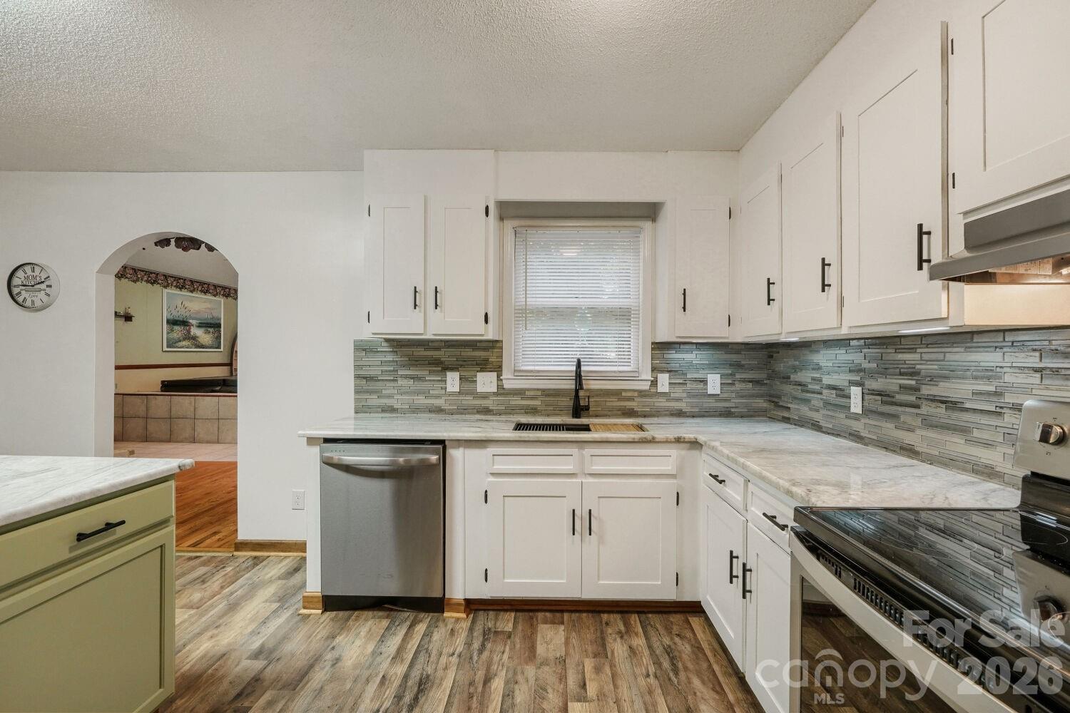 3917 Lake Road — Charlotte