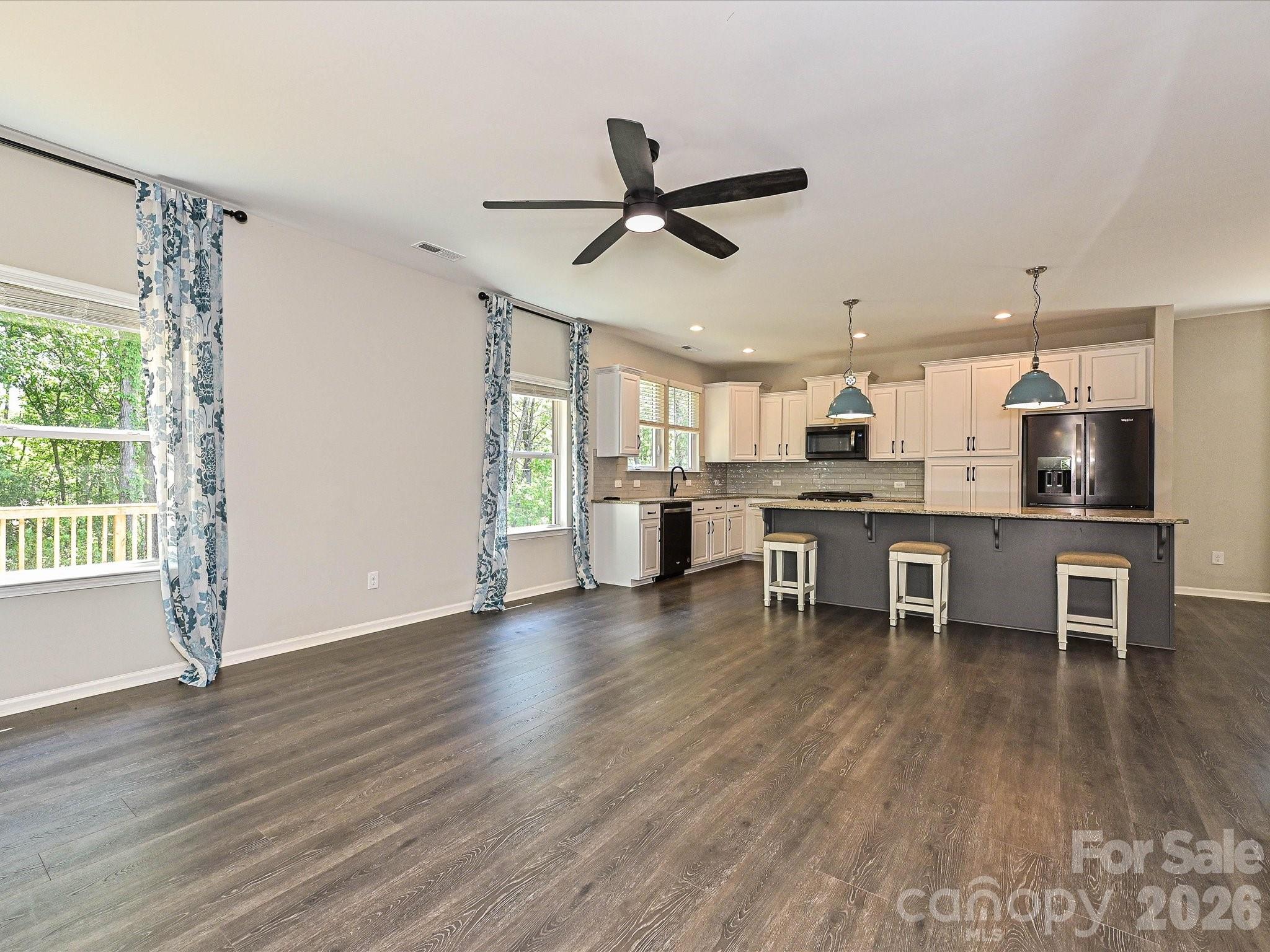 25622 Seagull Drive — Lancaster