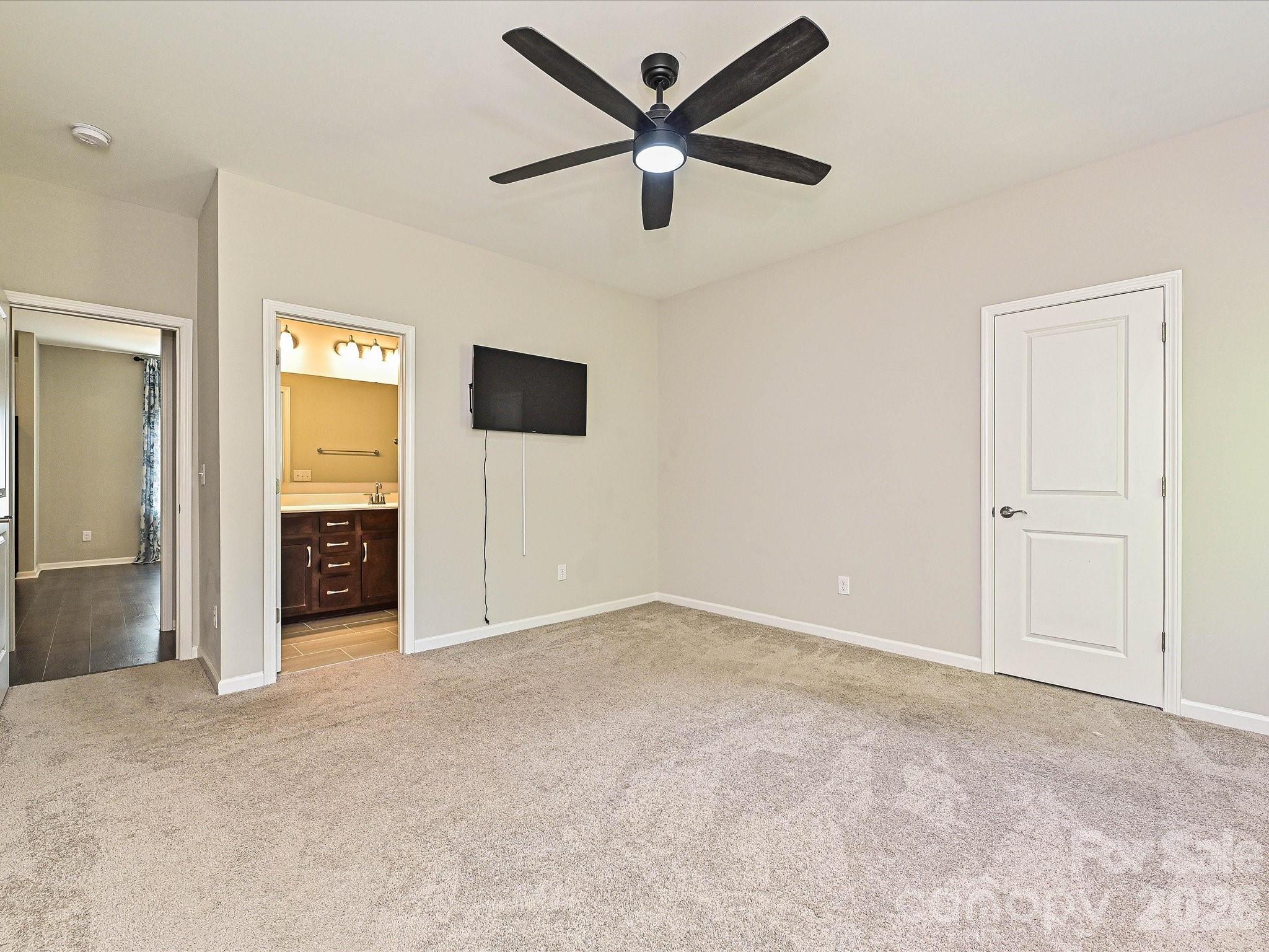25622 Seagull Drive — Lancaster