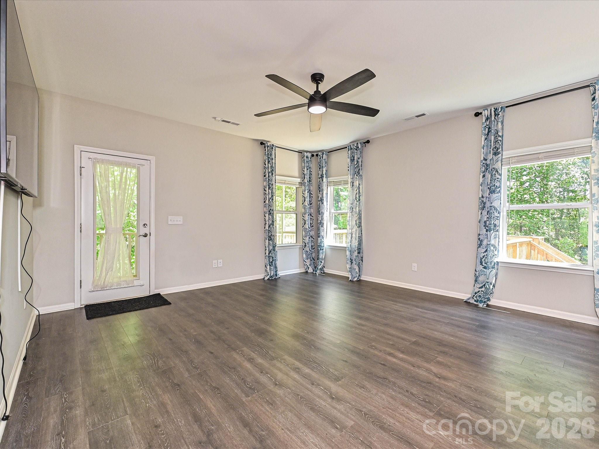 25622 Seagull Drive — Lancaster