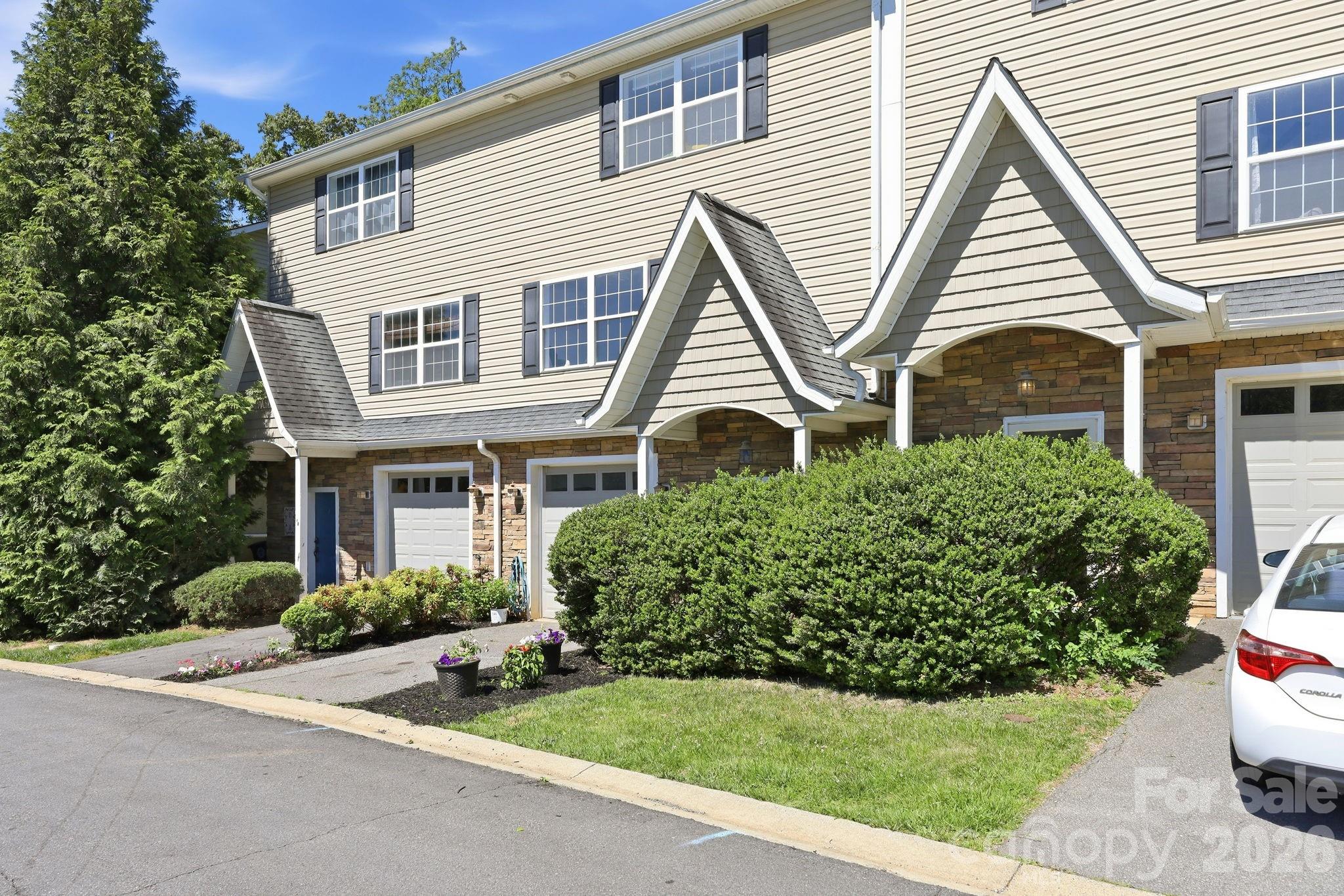 5 Terrace Court — Asheville