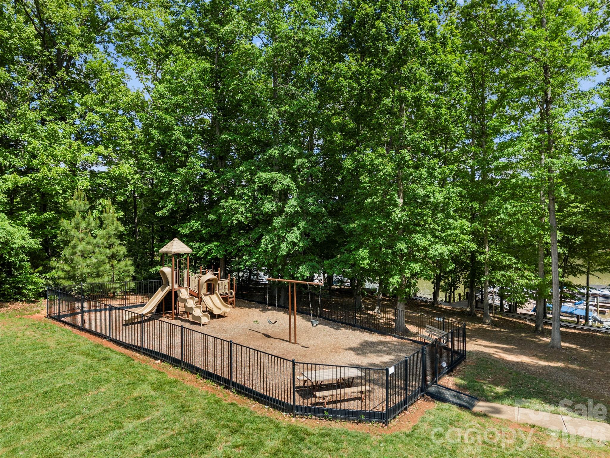 3249 Elyse Manor Court — Charlotte