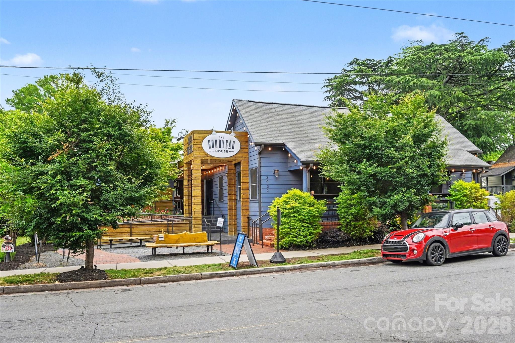 3205 N Davidson Street #202 — Charlotte