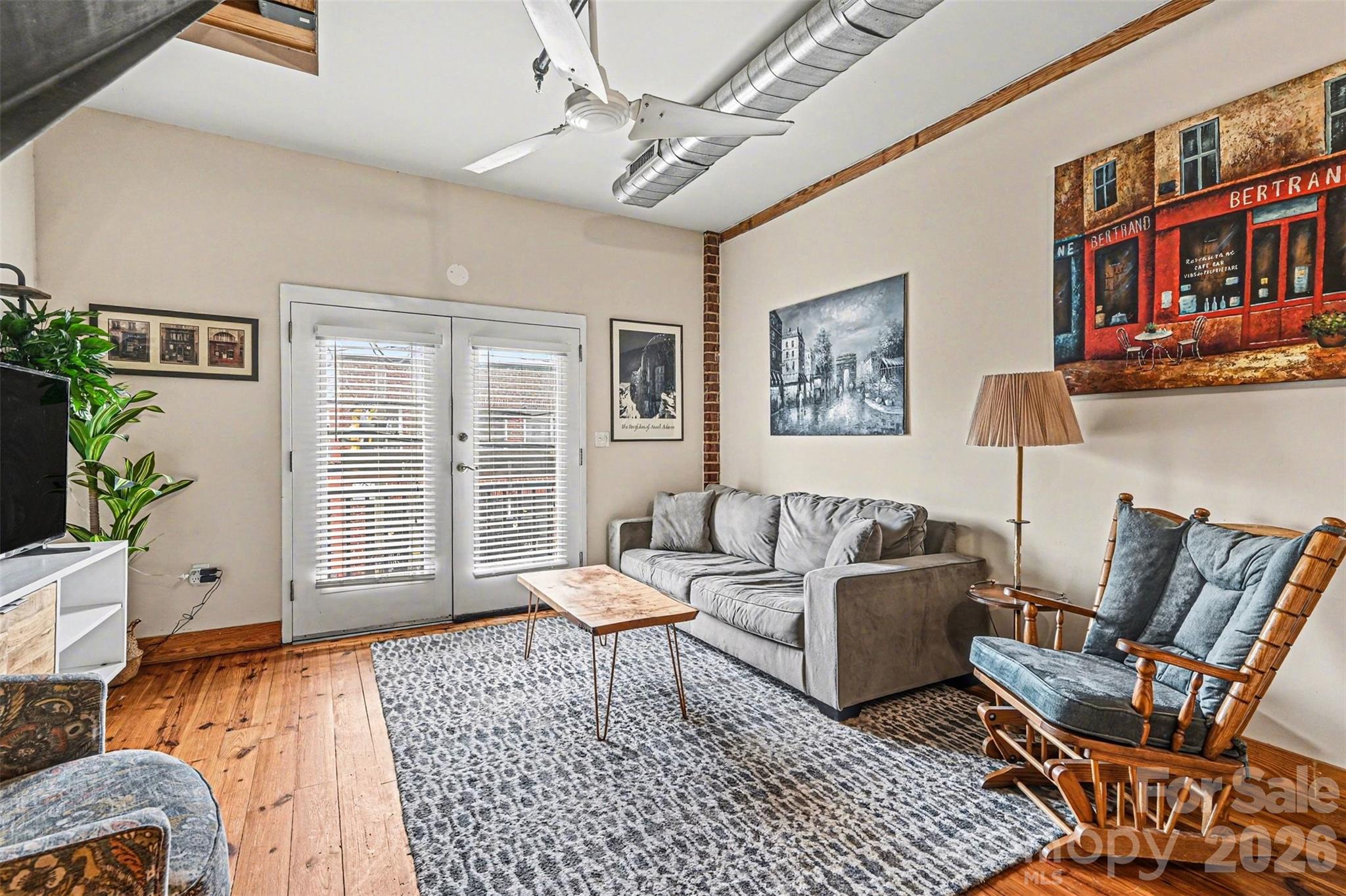 3205 N Davidson Street #202 — Charlotte