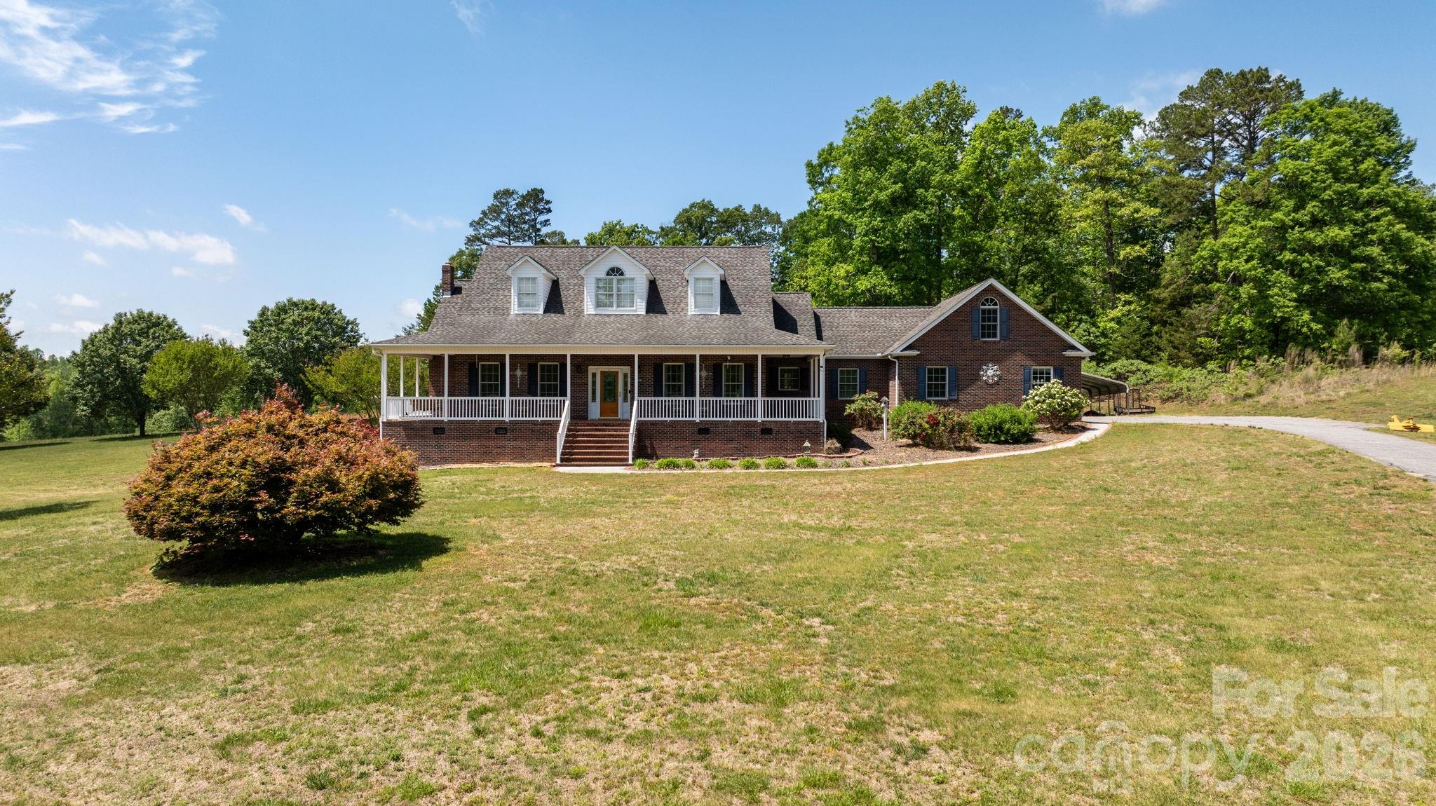7008 Peyronel Street — Connelly Springs