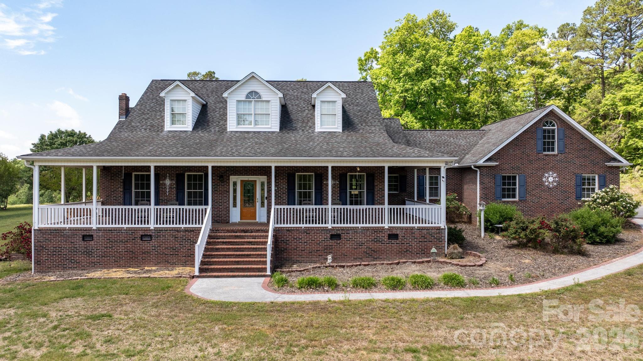 7008 Peyronel Street — Connelly Springs
