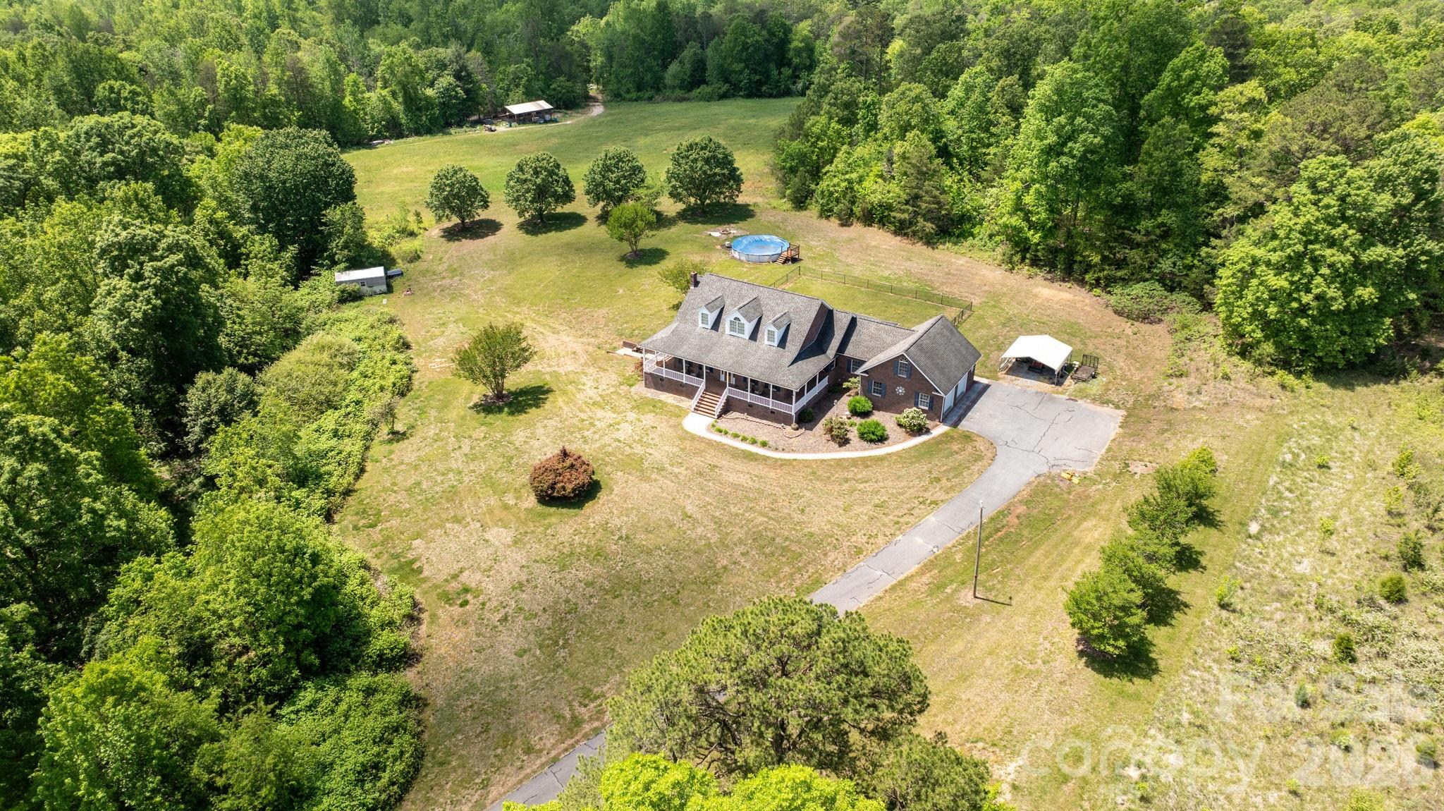7008 Peyronel Street — Connelly Springs