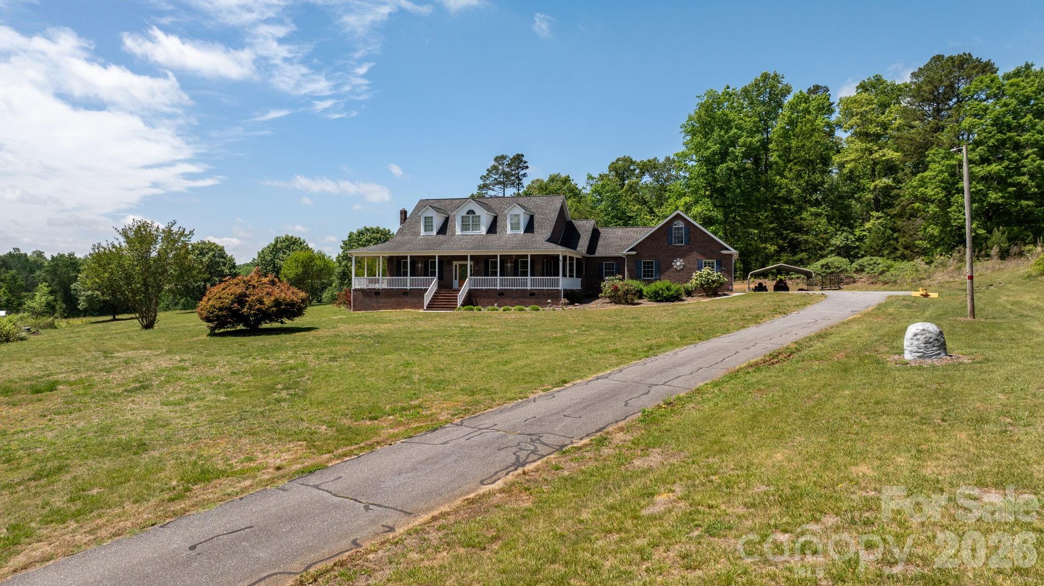 7008 Peyronel Street — Connelly Springs