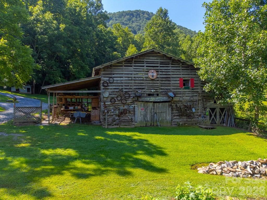 54 Barnwood Way — Whittier