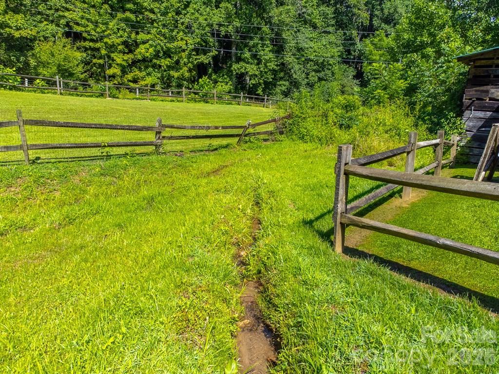 54 Barnwood Way — Whittier
