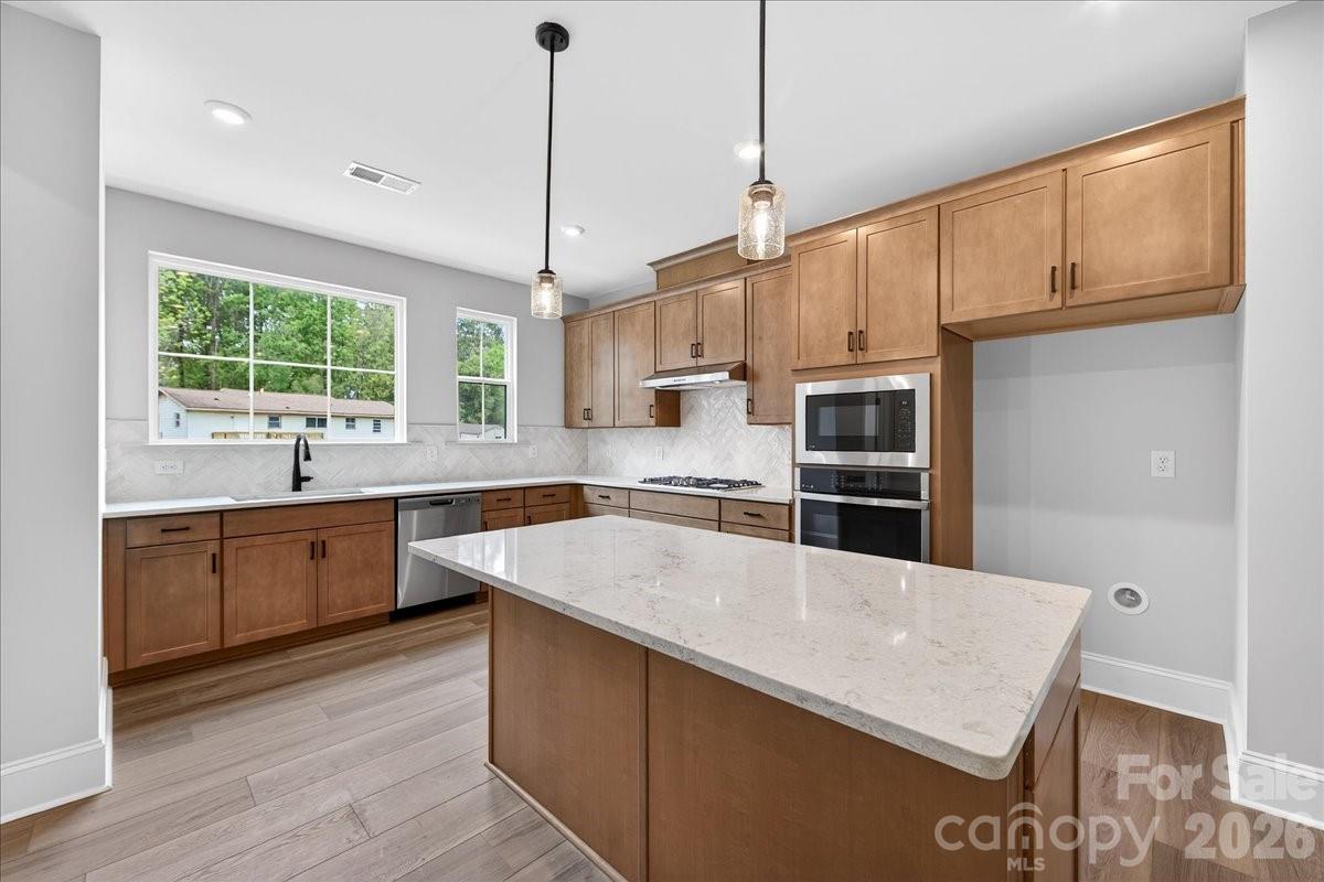 420 Old Town Village Road — Waxhaw
