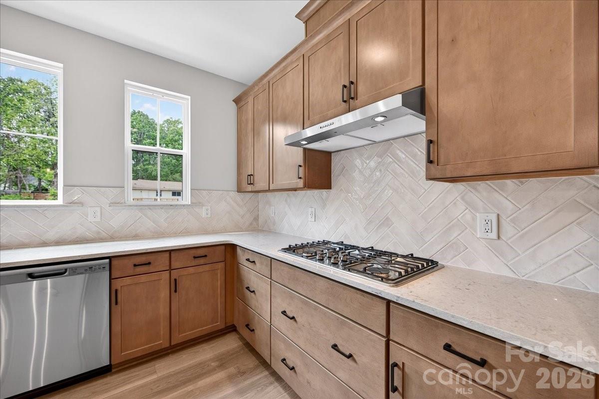 420 Old Town Village Road — Waxhaw
