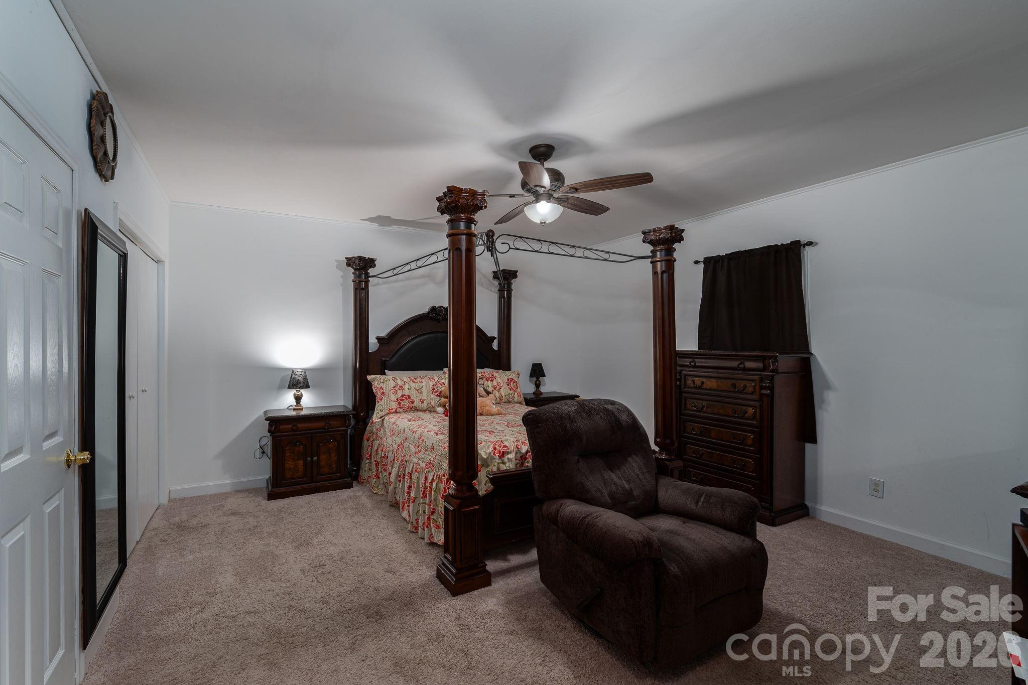 1841 Oak Hollow Road — Gastonia