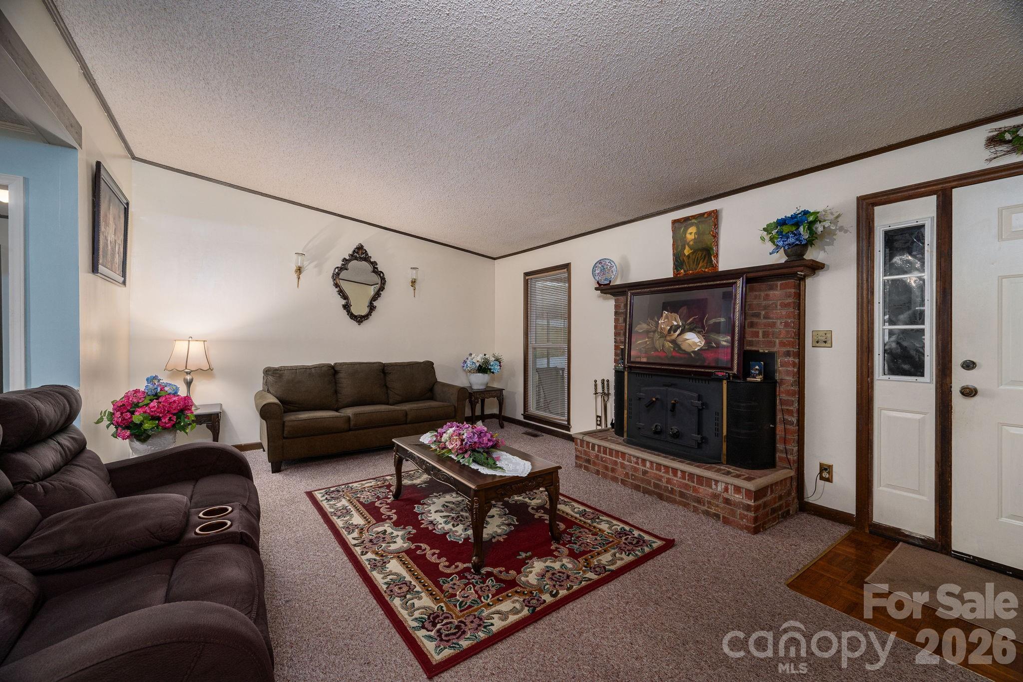 1841 Oak Hollow Road — Gastonia