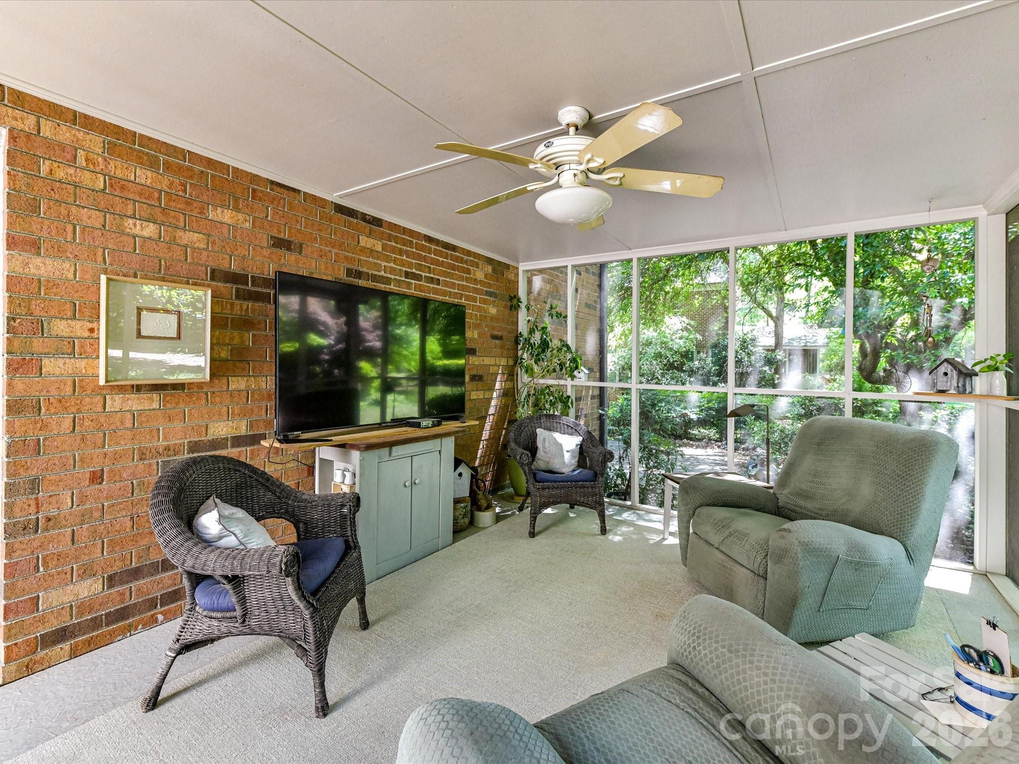 1531 Hansom Lane NW — Concord