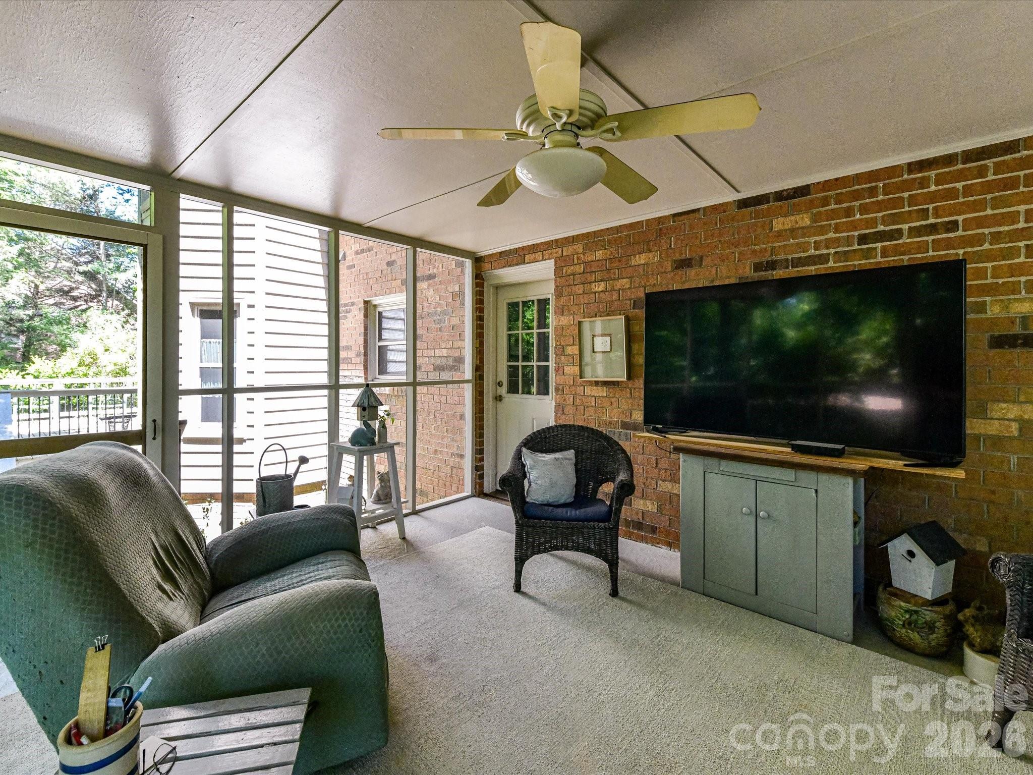 1531 Hansom Lane NW — Concord