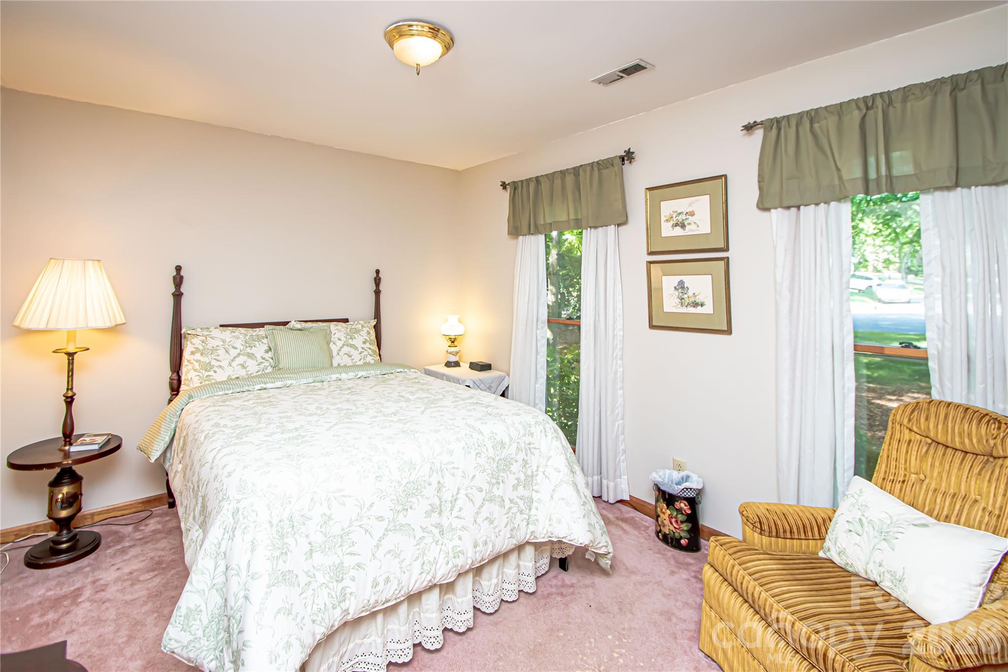 10801 Whitfield Ridge Drive — Charlotte