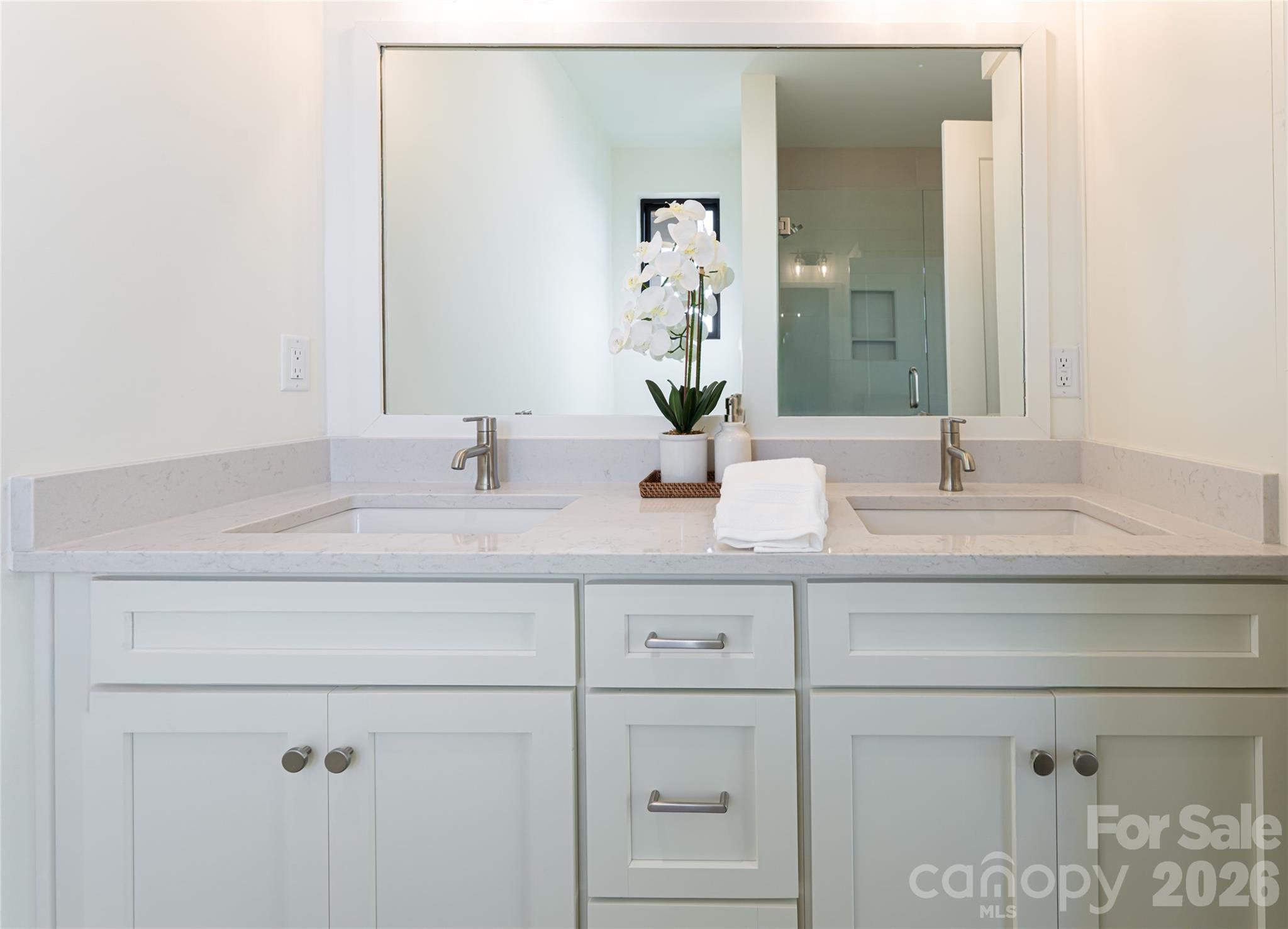 610 Storybook Villas Trail — Asheville