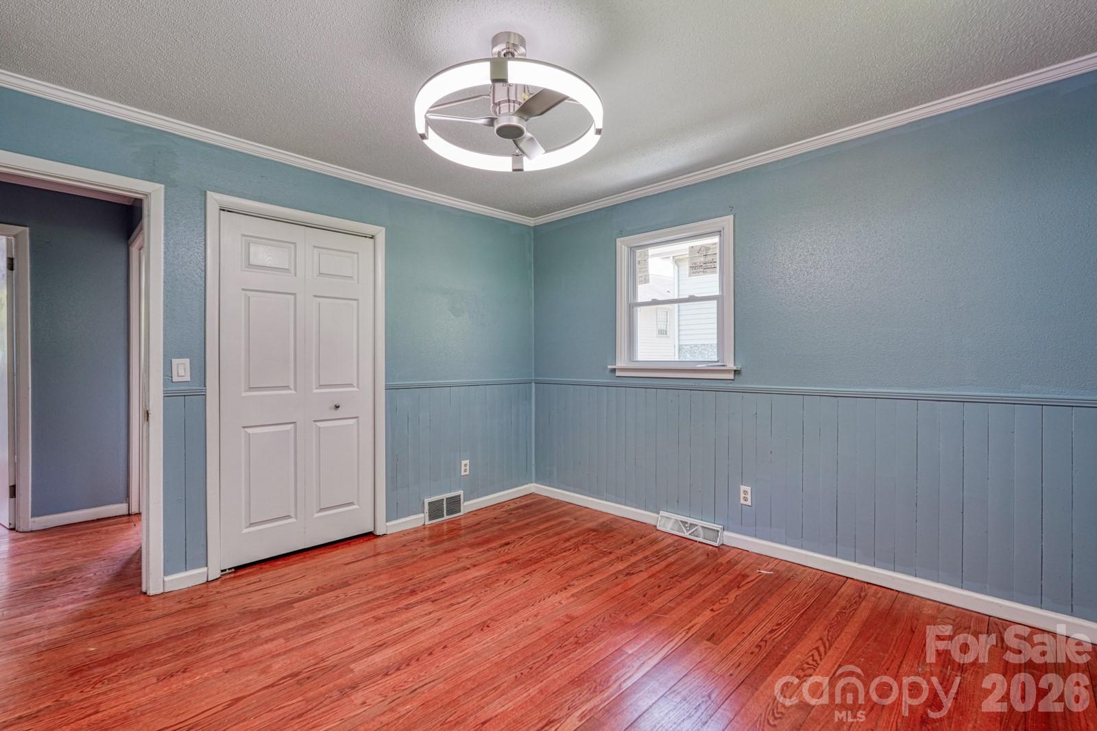 509 Brookside Camp Road — Hendersonville