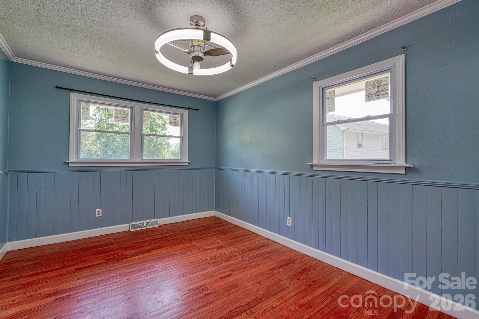 509 Brookside Camp Road — Hendersonville