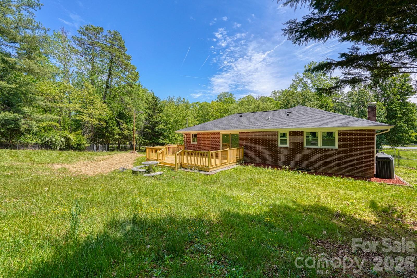 509 Brookside Camp Road — Hendersonville
