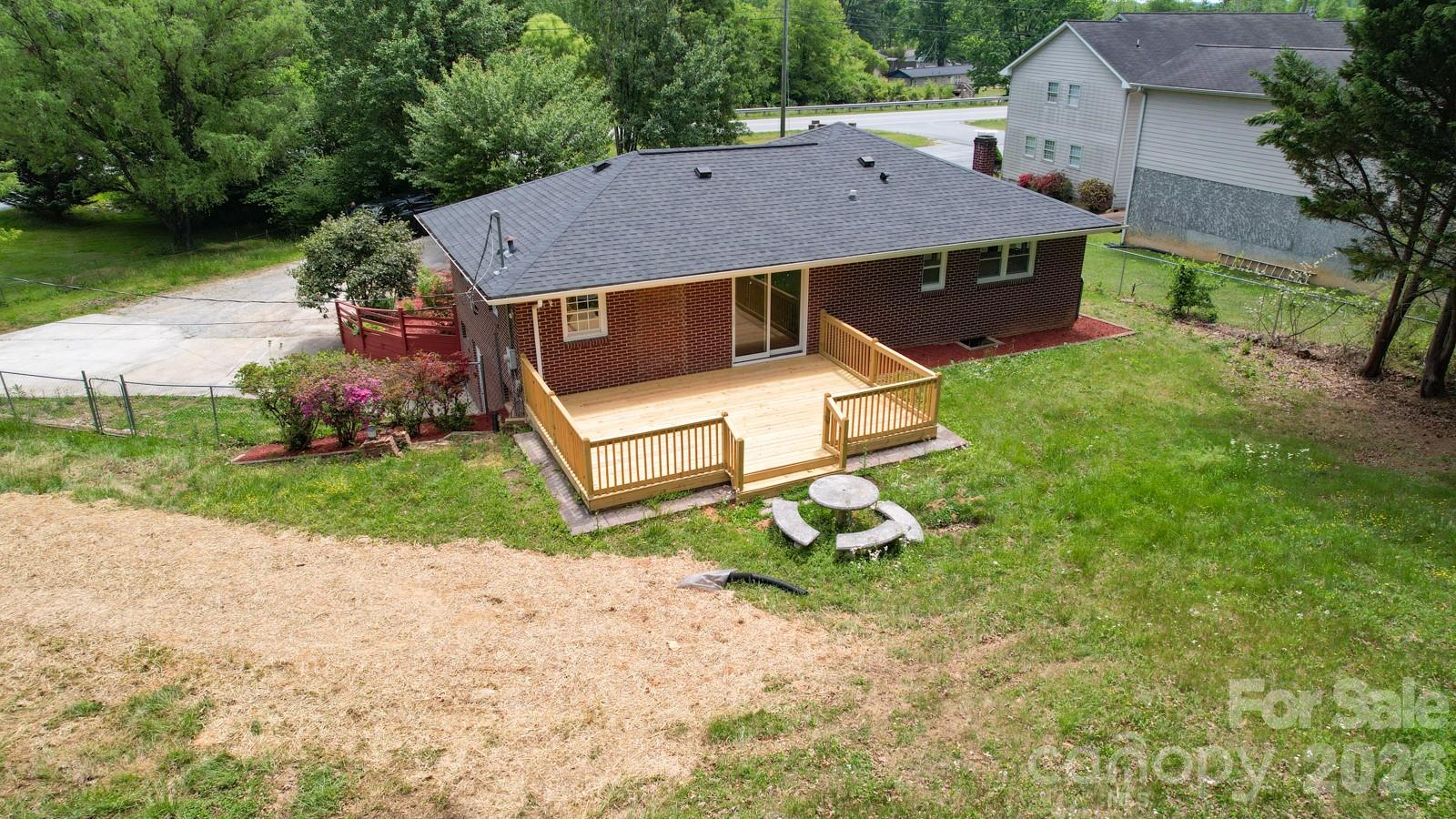 509 Brookside Camp Road — Hendersonville
