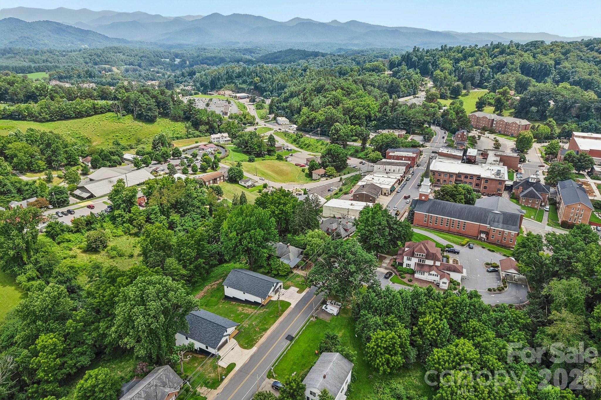 124 N Main Street — Mars Hill