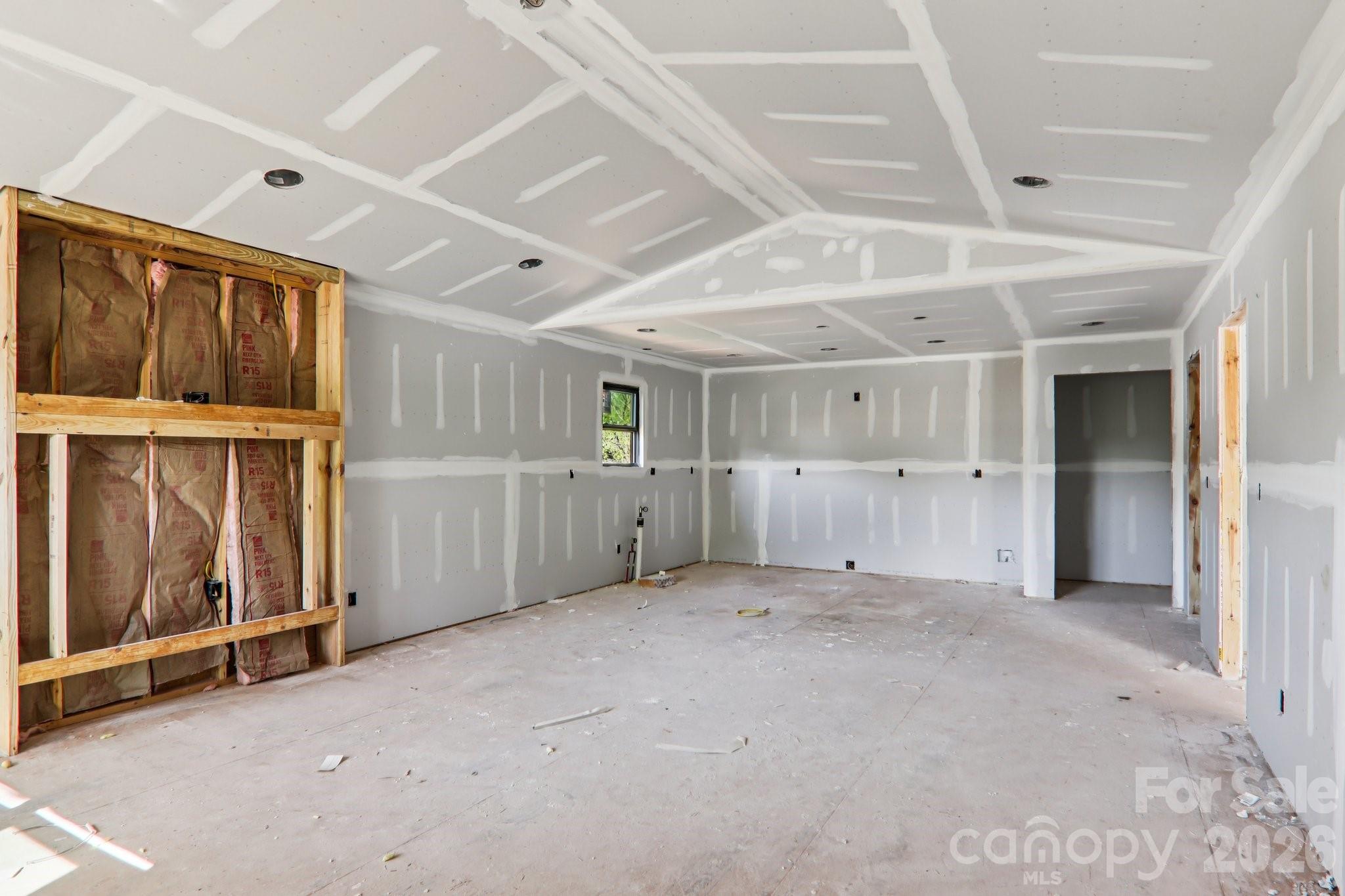 124 N Main Street — Mars Hill