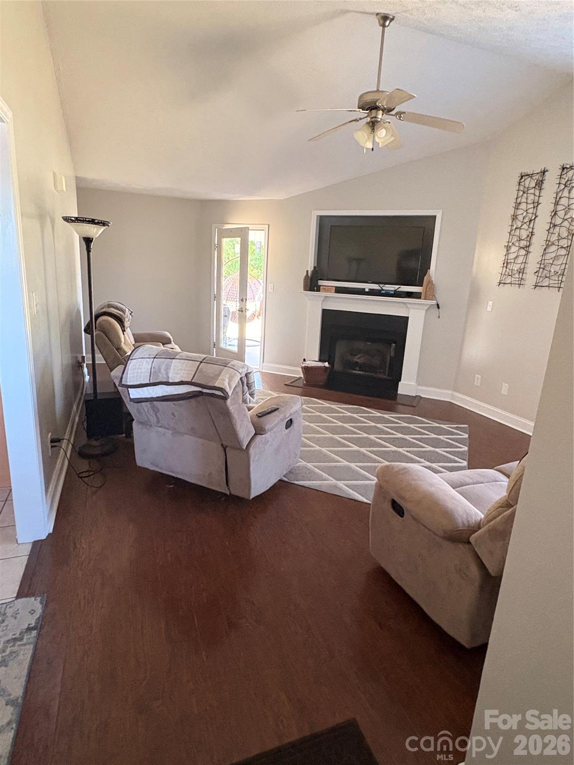 195 Moorea Drive — Raeford Township