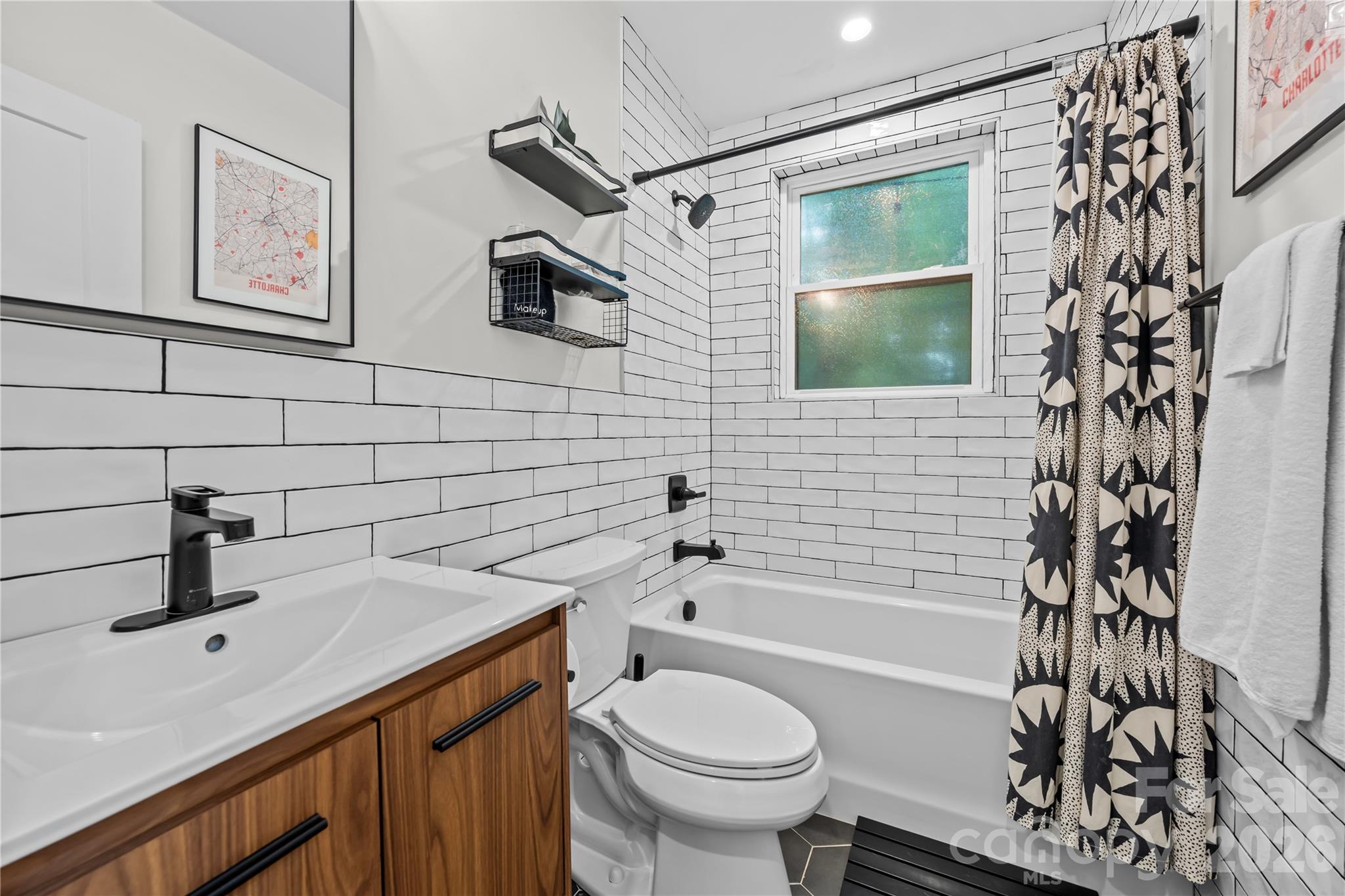 3021 Dogwood Avenue — Charlotte