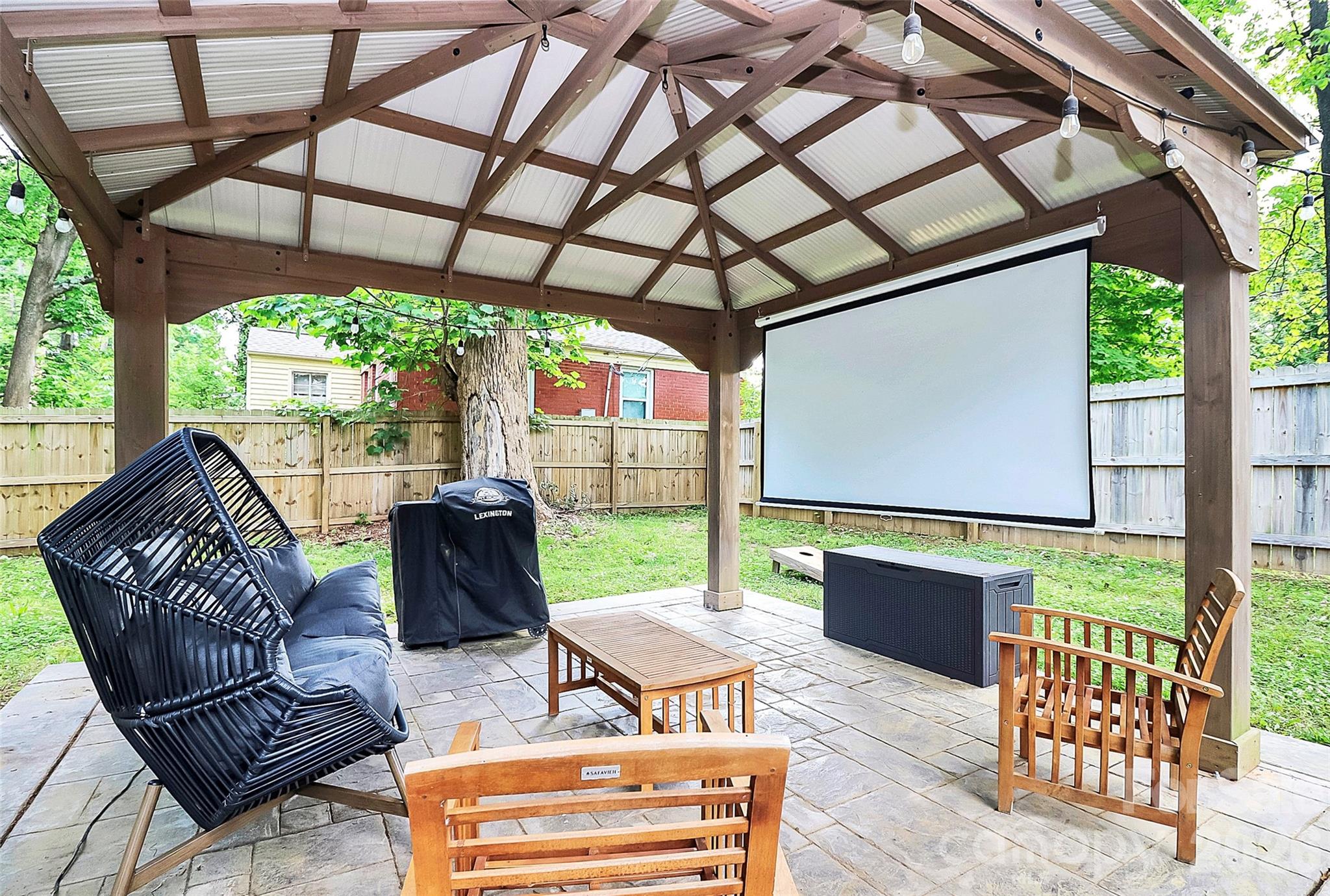3021 Dogwood Avenue — Charlotte