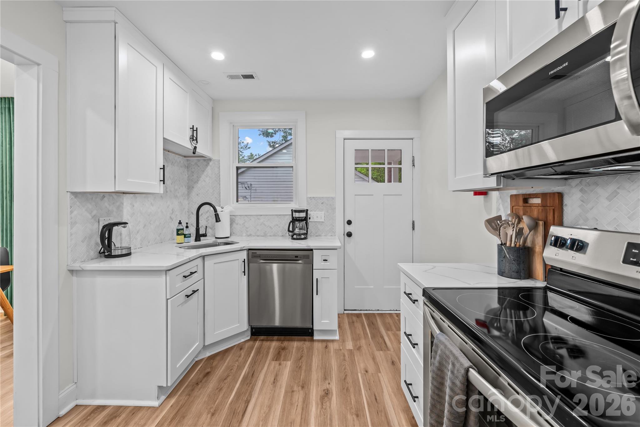 3021 Dogwood Avenue — Charlotte