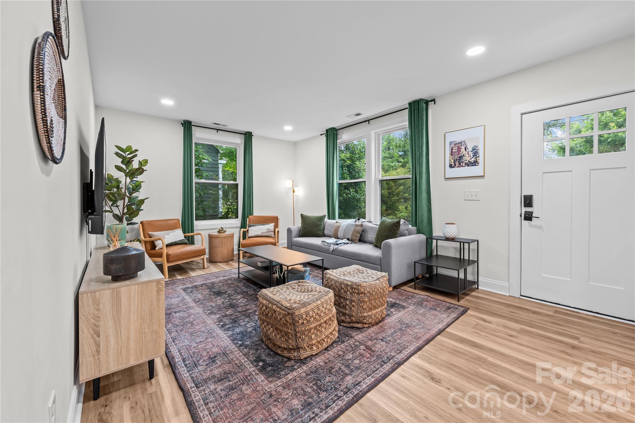 3021 Dogwood Avenue — Charlotte