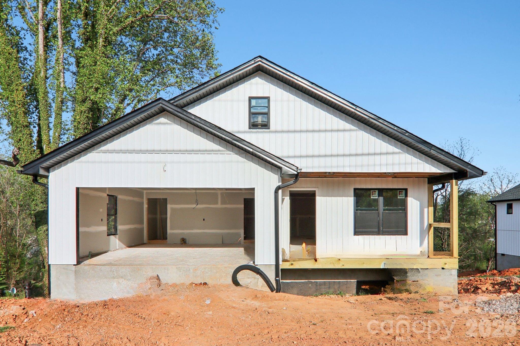140 N Main Street — Mars Hill
