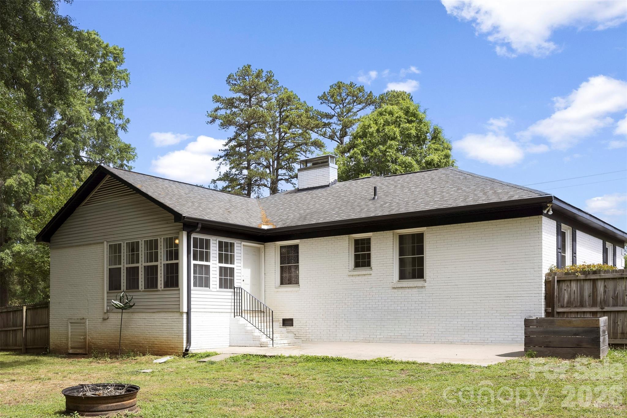 10919 Harrisburg Road — Fort Mill