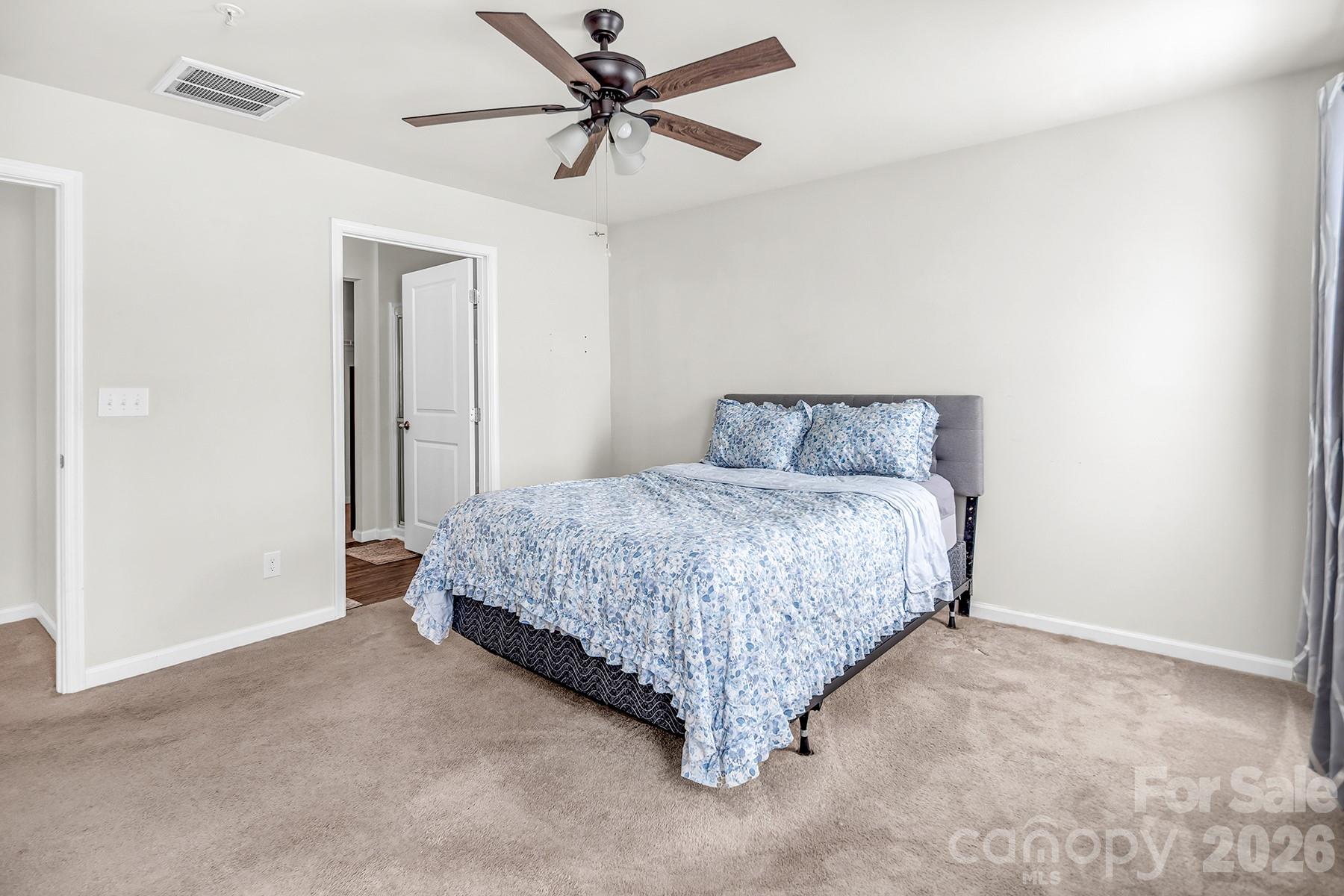 2458 Thorn Spring Lane SE — Concord