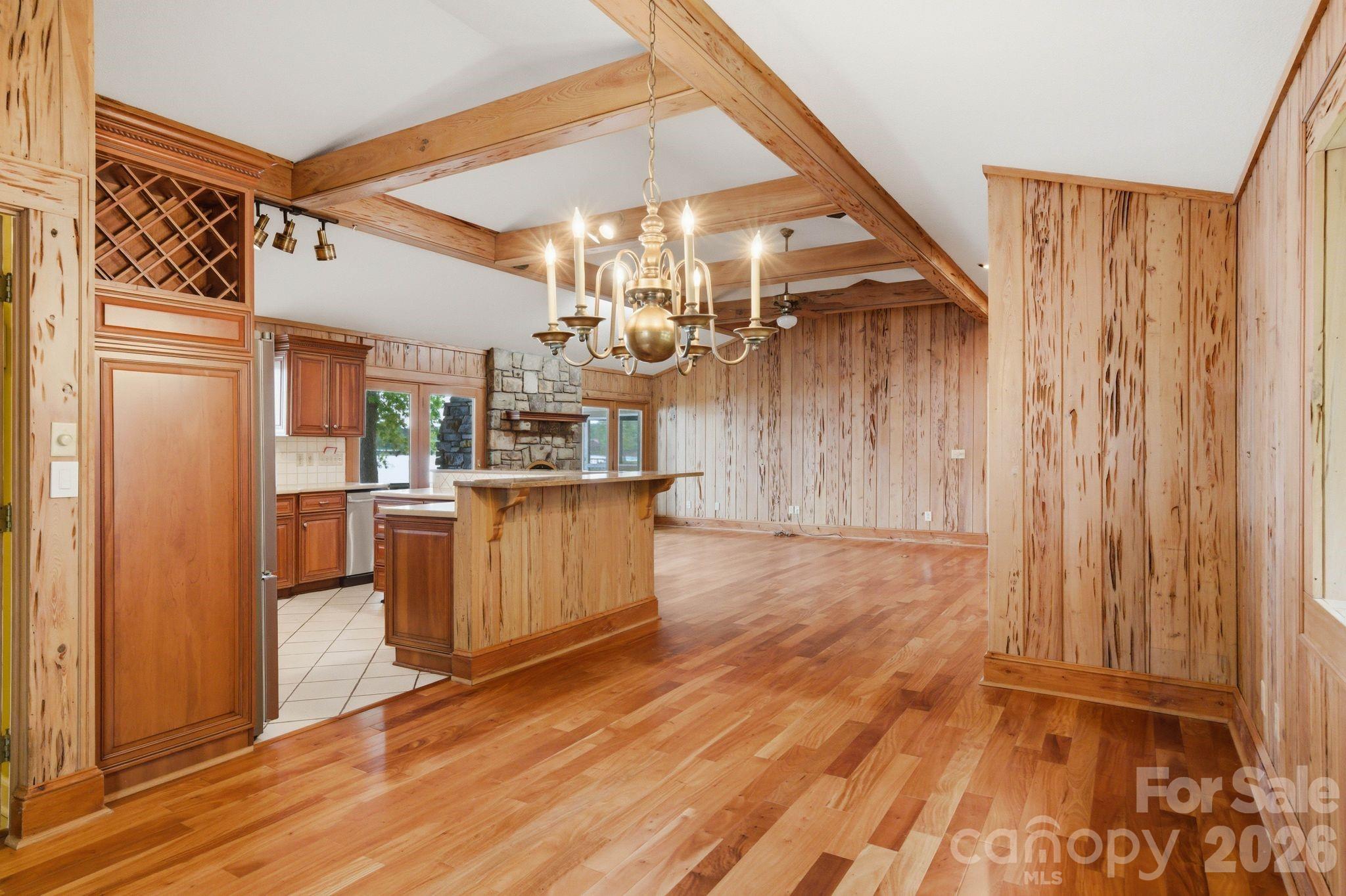 3725 Kingfisher Lane — Terrell