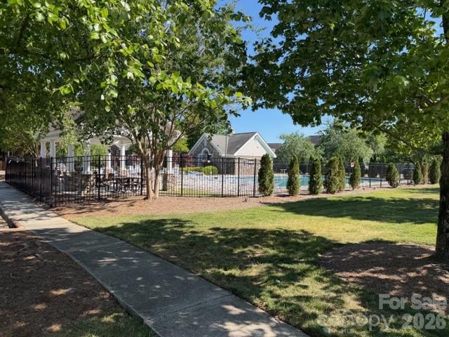 11025 Fountaingrove Drive — Charlotte