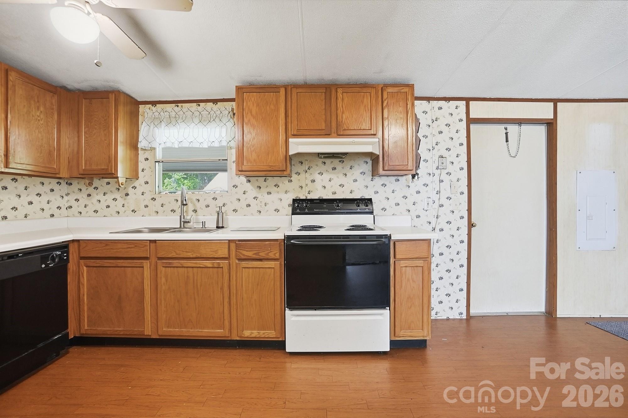 1375 Phaniel Church Road — Rockwell